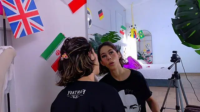 ZoeyPetit online show from June 26, 2:01 pm