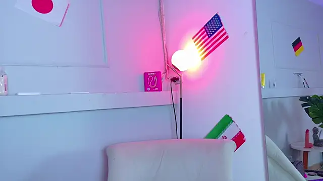 ZoeyPetit online show from July 16, 2:03 pm