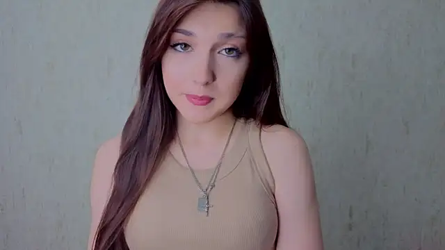 Snapshot of georgymaryhi chatting on June 16, 5:46 pm georgymaryhi online show from June 16, 5:46 pm