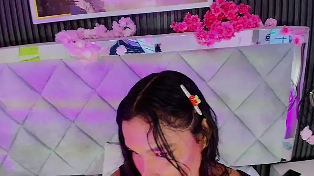 Snapshot of Sara_Chanel_ chatting on May 31, 3:23 am Sara Chanel online show from May 31, 3:23 am