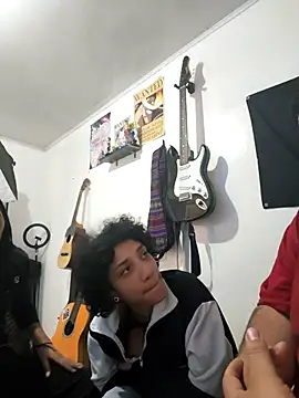 PaidFlirtSeeker online show from April 29, 8:59 pm