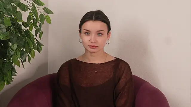 CoralMccarron online show from April 29, 10:19 am