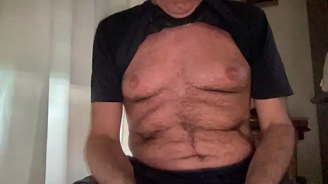 henrybull007 online show from June 7, 12:43 pm