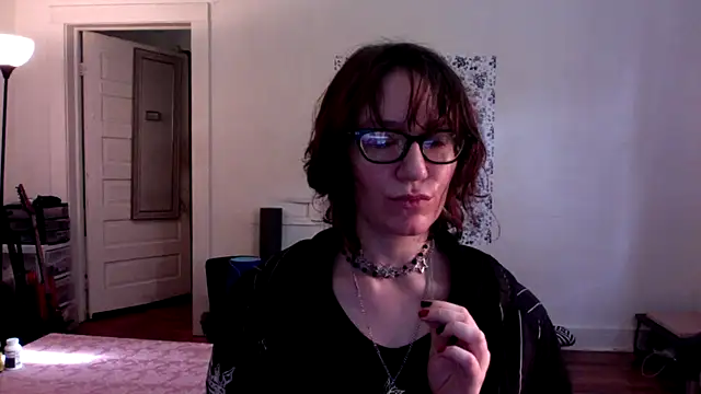 AnnywnBelle online show from April 28, 10:14 pm