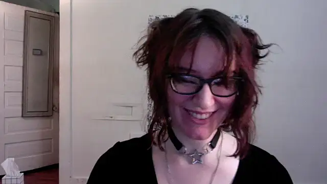 AnnywnBelle online show from May 1, 10:04 pm