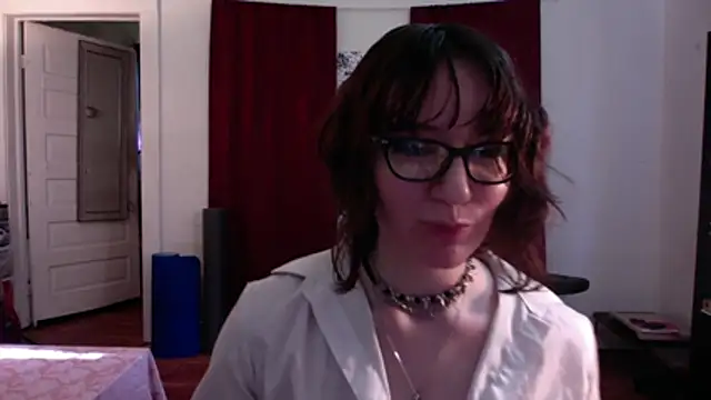 AnnywnBelle online show from May 10, 10:11 pm