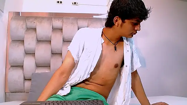 SahirCharm online show from May 30, 11:38 am