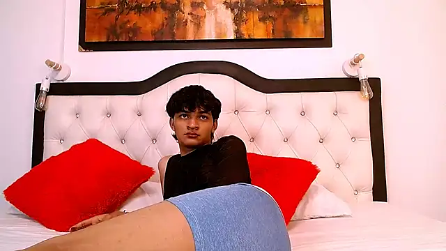SahirCharm online show from June 6, 11:59 am