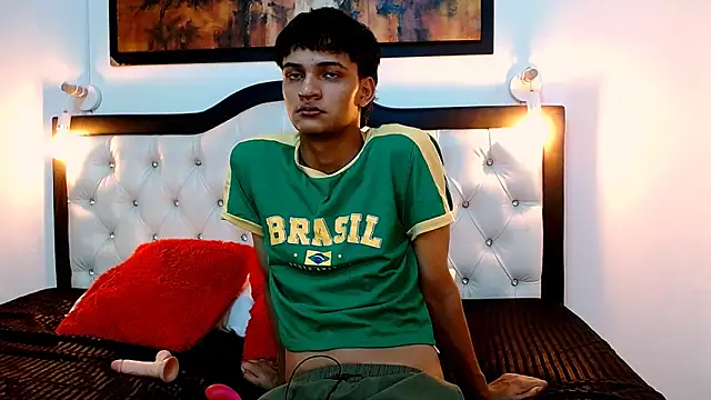 SahirCharm online show from June 10, 5:25 pm