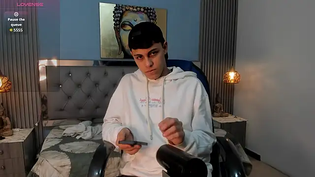 Ethanx18  online show from June 9, 3:18 am