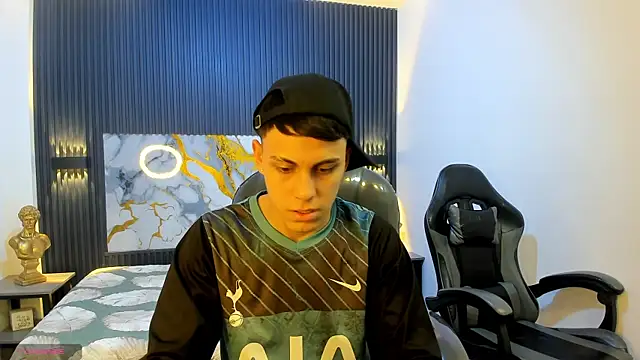 Ethanx18  online show from May 22, 3:54 pm