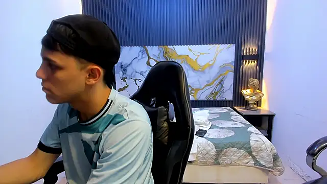 Ethanx18  online show from June 1, 4:24 am