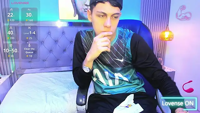 Ethanx18  online show from June 25, 4:32 am