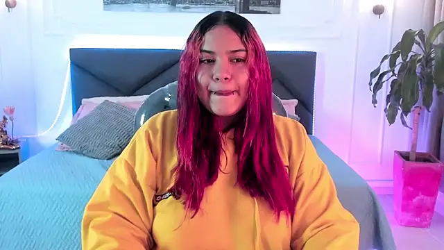 Raichell sweet curvy online show from May 29, 2:45 pm