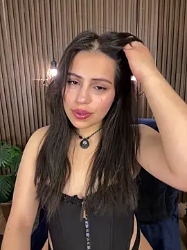 Yenifer 27 online show from June 2, 3:39 am