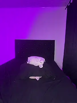 HayleyRoss  online show from June 12, 4:54 am