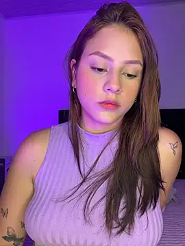 HayleyRoss  online show from June 16, 5:40 am
