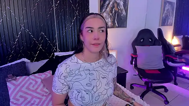 Bonnie Rider online show from May 23, 1:54 pm