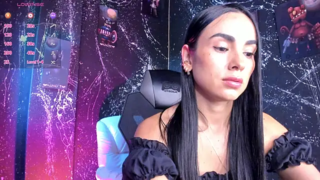 AdissonCopper online show from July 10, 2:50 pm