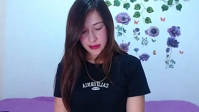 GirlAngell17 online show from May 12, 11:33 pm