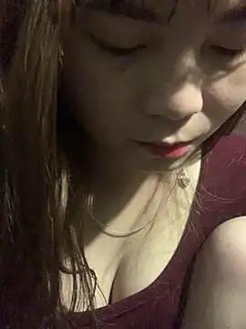 Puzy06 online show from April 29, 6:47 pm