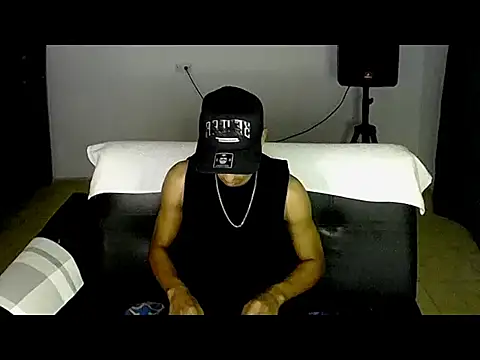 Snapshot of jack_vega1 chatting on May 13, 5:25 am jack vega1 online show from May 13, 5:25 am