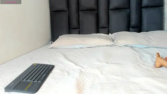 Snapshot of maddy__howard chatting on July 15, 12:45 pm maddy howard online show from July 15, 12:45 pm