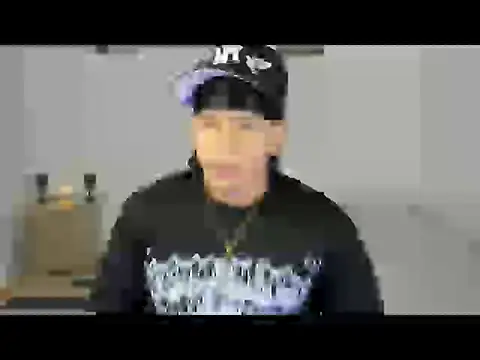 Snapshot of sant_wahlberg chatting on May 17, 11:16 pm sant wahlberg online show from May 17, 11:16 pm