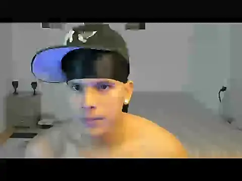 Snapshot of sant_wahlberg chatting on May 15, 11:36 pm sant wahlberg online show from May 15, 11:36 pm