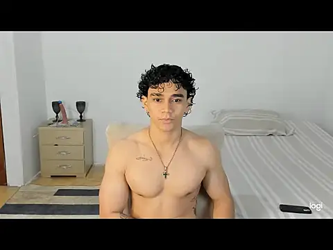 Snapshot of mateo_jack chatting on May 4, 1:58 pm mateo jack online show from May 4, 1:58 pm