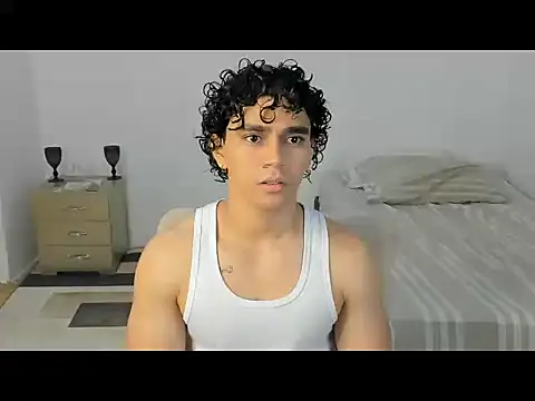 Snapshot of mateo_jack chatting on May 22, 2:26 pm mateo jack online show from May 22, 2:26 pm