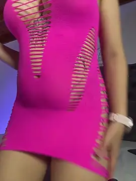 Snapshot of RenataVelasquez chatting on May 22, 3:59 am RenataVelasquez online show from May 22, 3:59 am