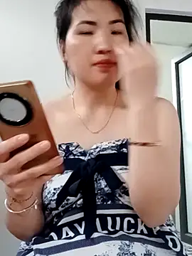 Kee2000 online show from May 29, 7:36 am