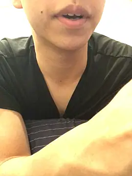 Ona kun online show from July 30, 1:54 pm