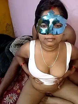 Snapshot of Dark_fun00 chatting on May 5, 6:05 am Dark fun00 online show from May 5, 6:05 am