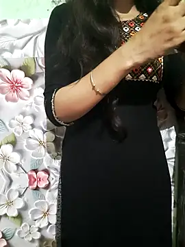 Snapshot of Your_khushi71 chatting on July 4, 5:50 pm Your khushi71 online show from July 4, 5:50 pm