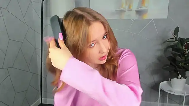 Emmaa Kimm online show from May 31, 12:38 am