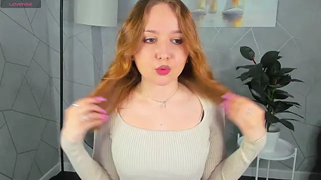 Emmaa Kimm online show from May 30, 12:50 am