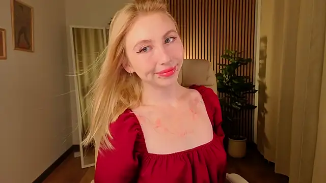 MilkChoc0late online show from August 3, 2:19 am