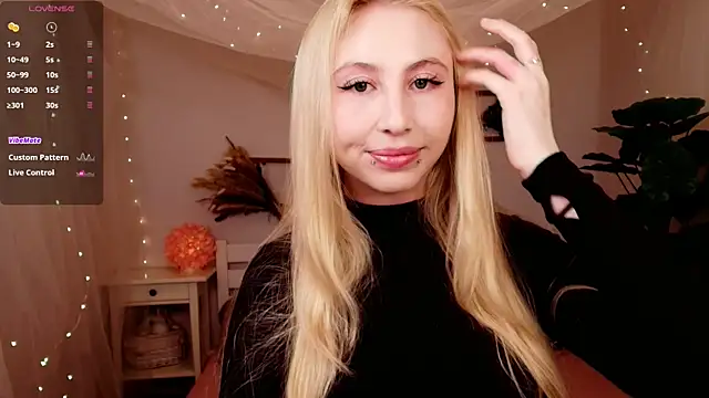 MilkChoc0late online show from April 29, 2:38 am