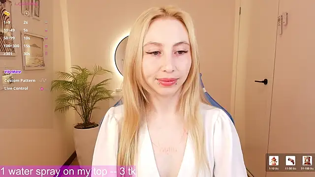 MilkChoc0late online show from May 22, 2:31 am