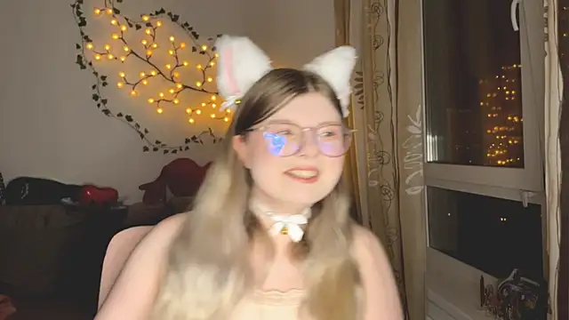 YukiBlush online show from June 13, 9:02 pm