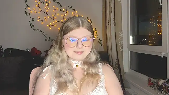 YukiBlush online show from June 25, 9:31 pm