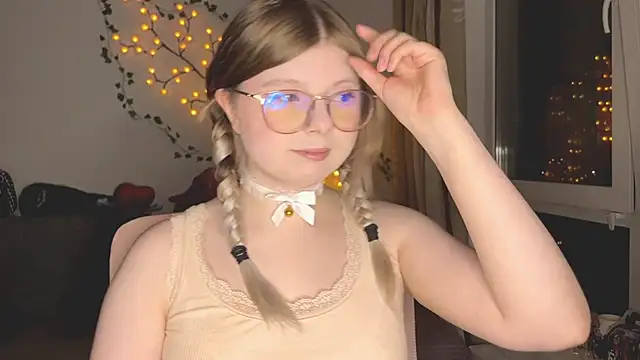 YukiBlush online show from June 22, 9:01 pm