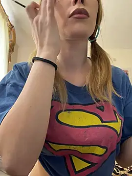 Young Lizzie online show from May 21, 12:46 pm