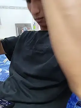 Kiet Mot Minh O Nha online show from August 1, 3:54 pm