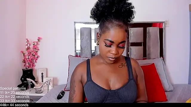 EmilyRooa1 online show from June 22, 7:22 pm