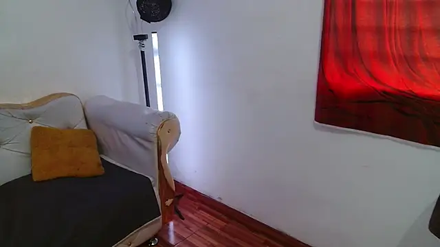 Velvet Sex online show from May 11, 4:04 pm