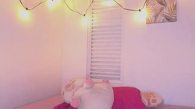 VictoriaaLopez online show from June 23, 7:01 pm