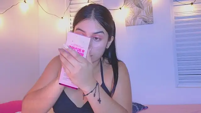 VictoriaaLopez online show from June 10, 4:13 am